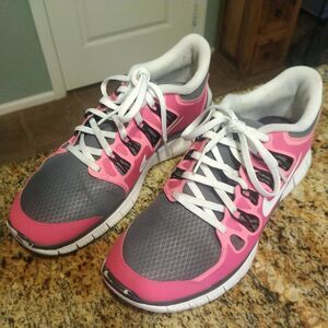 Nike Free H2O Repel Running Shoes Womens Size 11 Gray Pink (641462-992) NikeiD